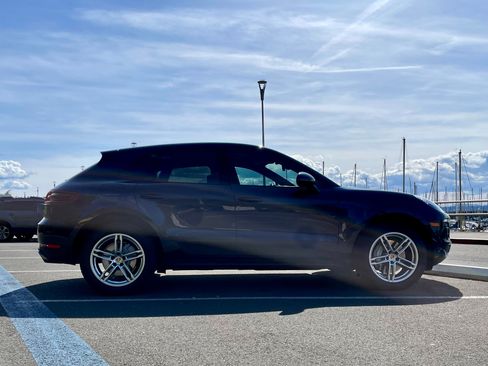 Used 2017 Porsche Macan S image 8