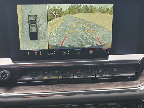 Used 2024 Chevrolet Silverado 1500 LTZ w/ LTZ Premium Package image 11