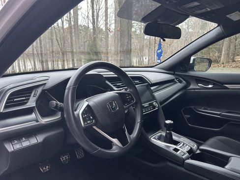 Used 2020 Honda Civic Sport image 13