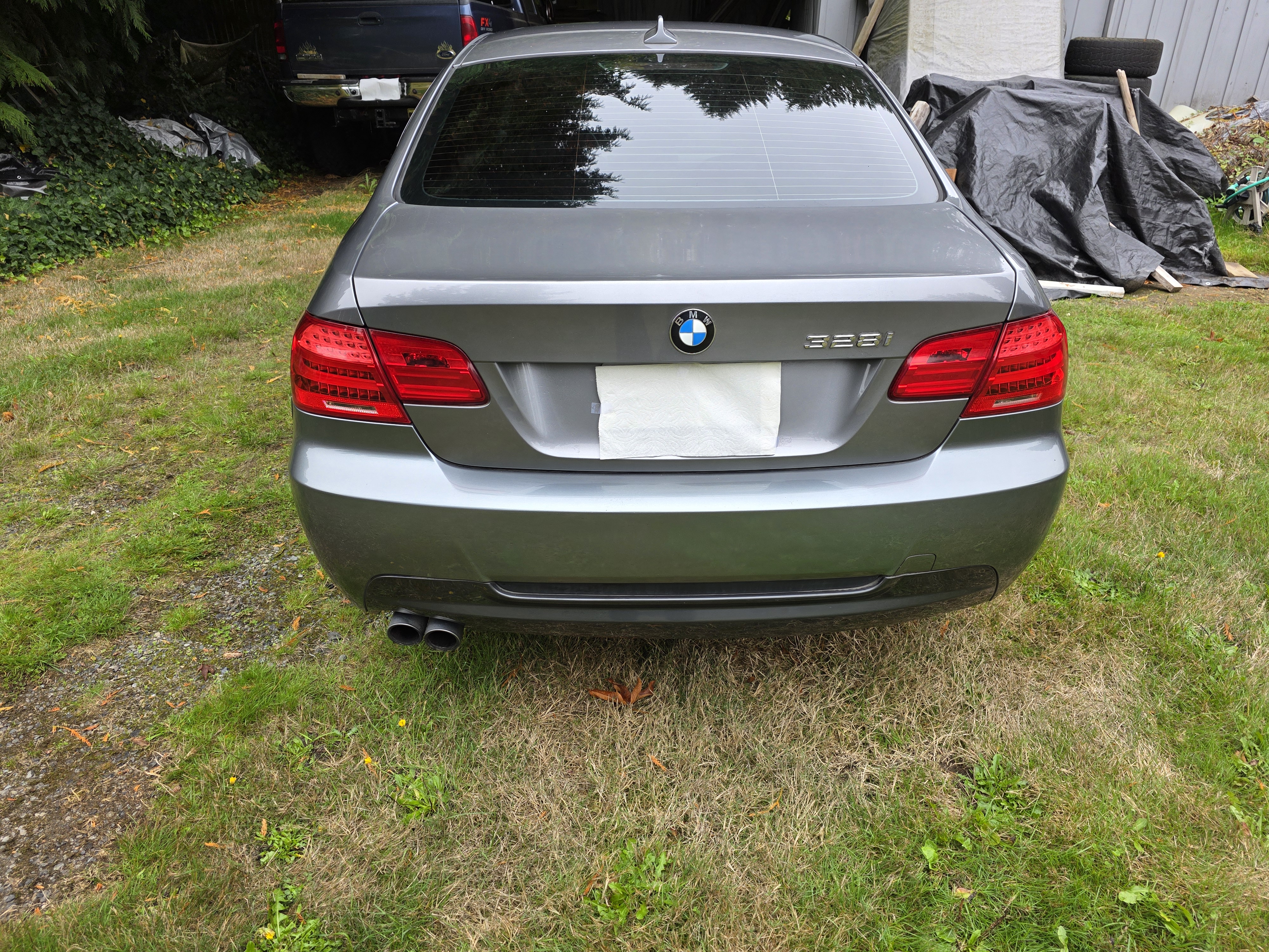 Used 2011 BMW 328i xDrive Coupe AWD/4WD image 4