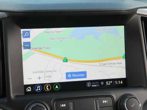 Used 2024 GMC Terrain AT4 w/ Infotainment Package II image 15