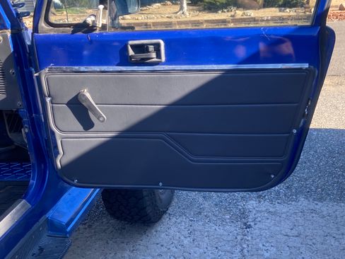 Used 1994 Jeep Wrangler SE image 13