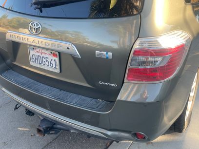 Used 2009 Toyota Highlander Limited w/ Extra Value Pkg 3