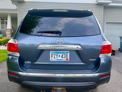 Used 2012 Toyota Highlander 4WD w/ Tech Pkg image 5