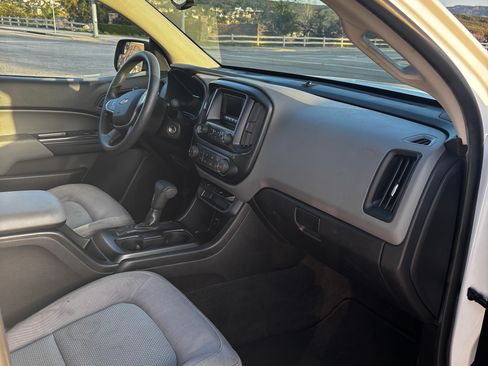 Used 2015 Chevrolet Colorado W/T w/ WT Convenience Package image 9