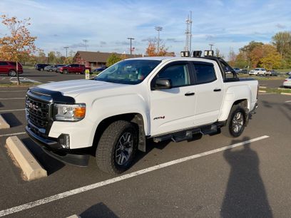 Used 2022 GMC Canyon AT4 w/ Trailering Package