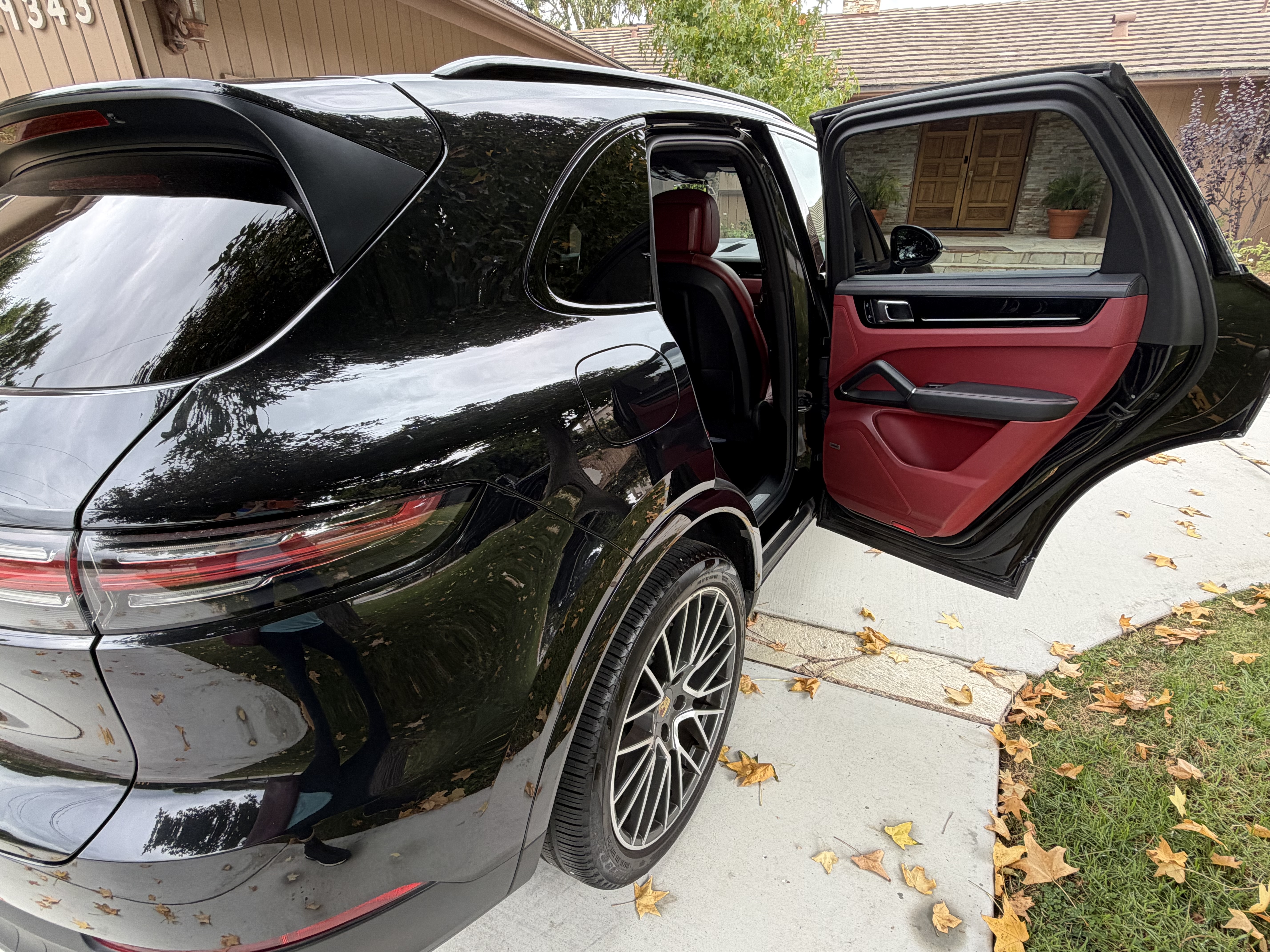 Used 2019 Porsche Cayenne S AWD/4WD image 12
