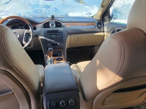 Used 2010 Buick Enclave CXL w/ Trailering Provision Package image 2