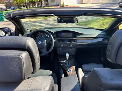 Used 2013 BMW 328i Convertible RWD image 4