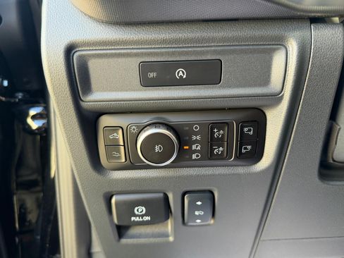 Used 2025 Ford F150 Raptor image 17