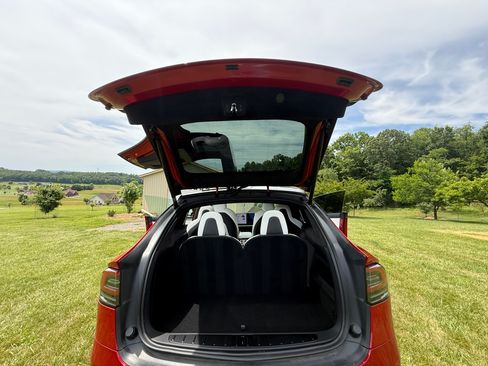 Used 2023 Tesla Model X AWD/4WD image 19