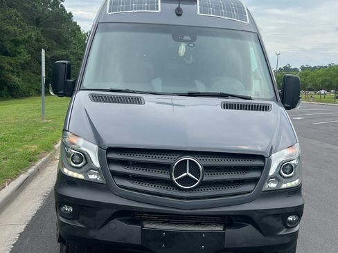 Used 2018 Mercedes-Benz Sprinter 3500 image 1