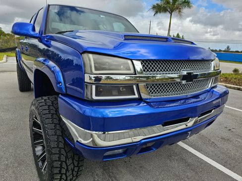 Used 2007 Chevrolet Silverado 2500 LT w/ Heavy-Duty Power Package image 5