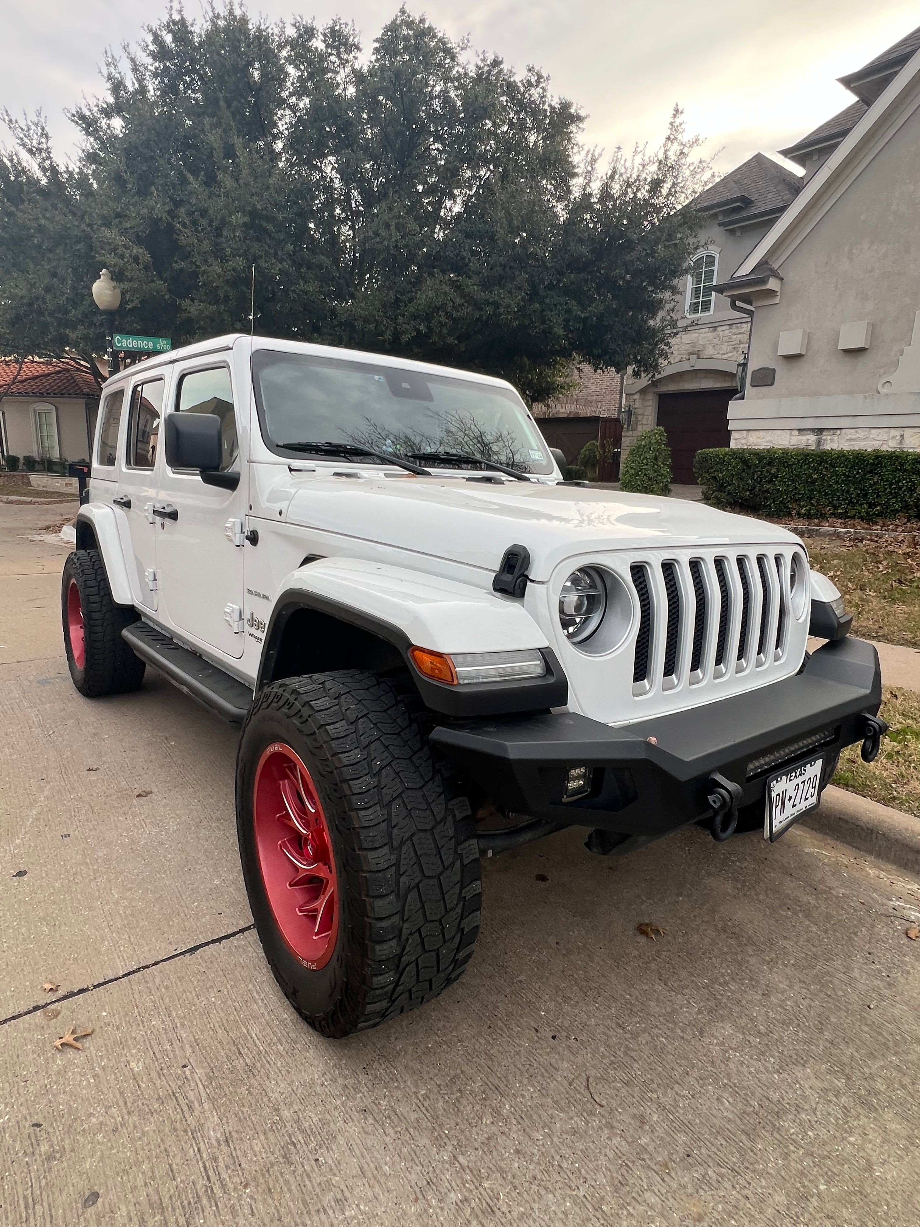 Used 2021 Jeep Wrangler Unlimited Sahara AWD/4WD image 8