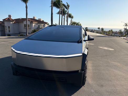 Used 2024 Tesla Cybertruck Cyberbeast image 4