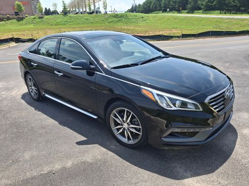Used 2015 Hyundai Sonata Sport 2.0T w/ Option Group 07 image 8