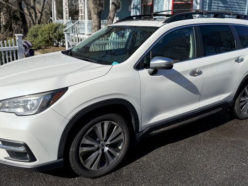 Used 2019 Subaru Ascent Touring image 2