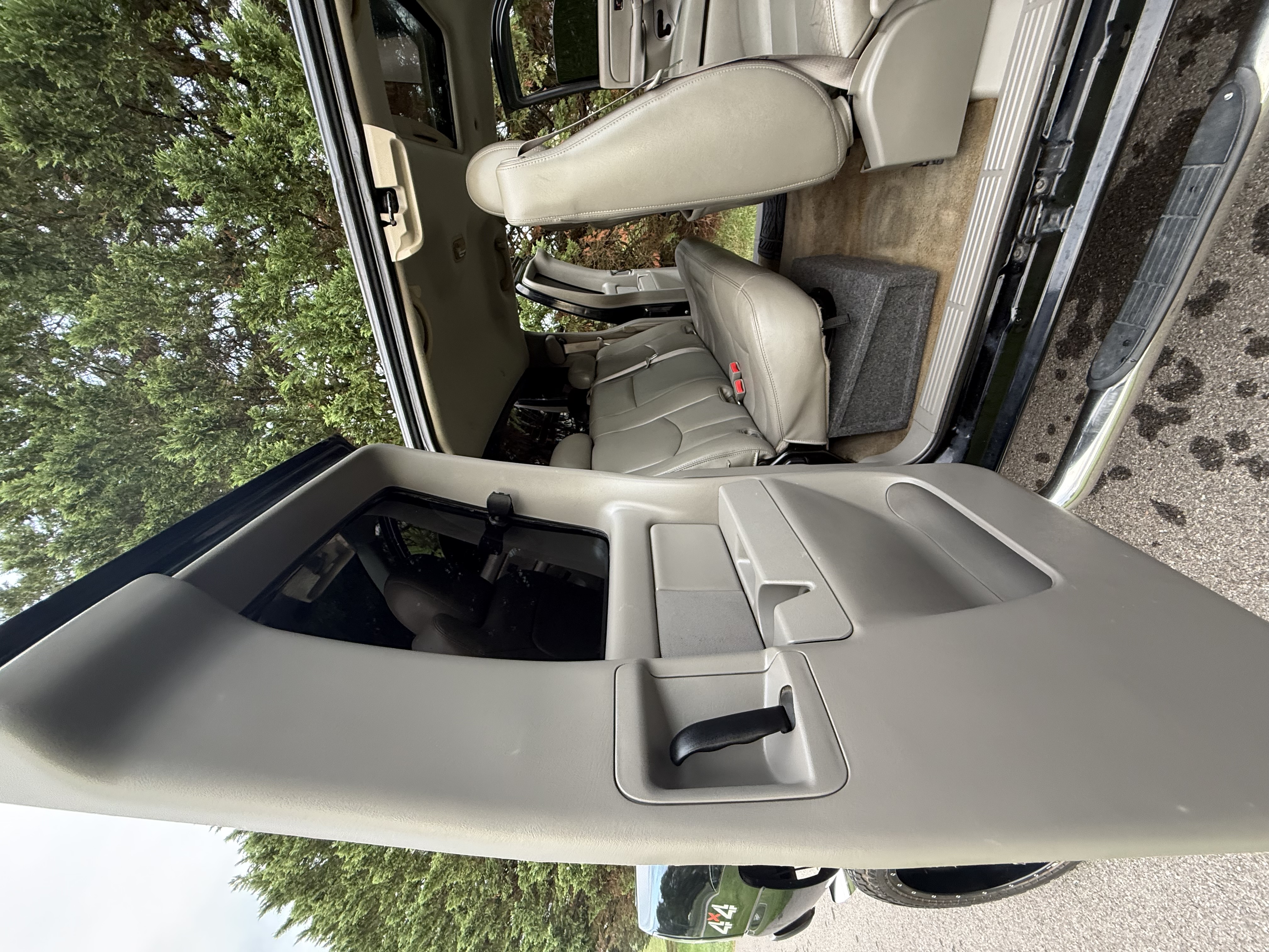 Used 2006 Chevrolet Silverado 2500 LT w/ Onstar Plus Package AWD/4WD image 19