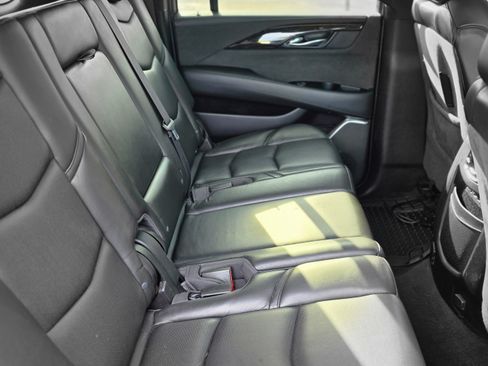 Used 2018 Cadillac Escalade ESV Platinum AWD/4WD image 13