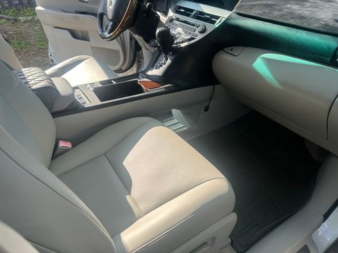 Used 2010 Lexus RX 350 2WD image 7