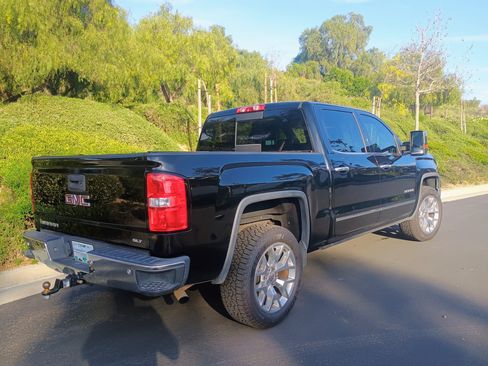 Used 2015 GMC Sierra 1500 SLT w/ SLT Crew Cab Value Package image 11
