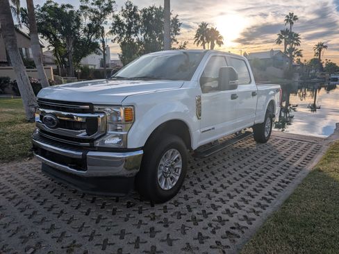 Used 2022 Ford F250 XLT image 4
