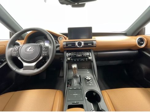 Used 2021 Lexus IS 300 w/ Comfort Package RWD image 5