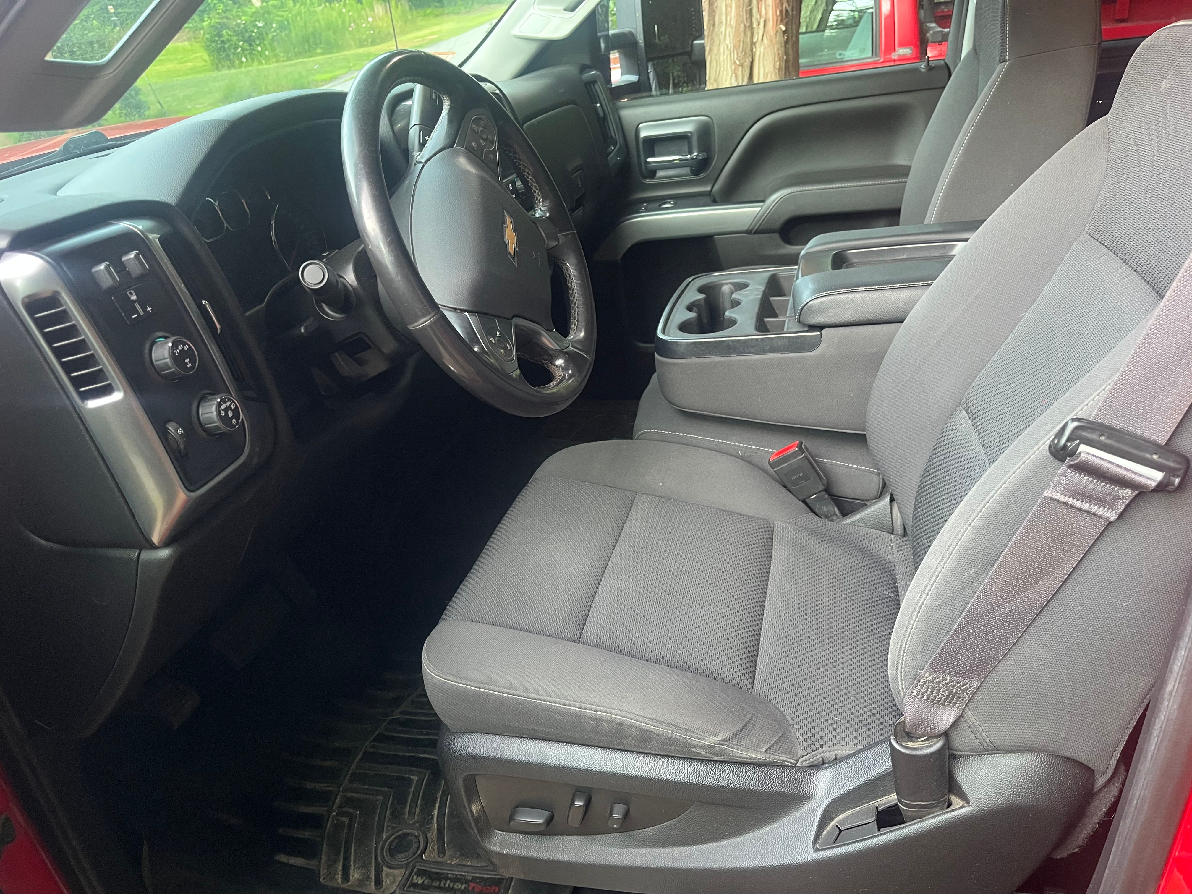 Used 2017 Chevrolet Silverado 2500 LT w/ LT Fleet Convenience Package AWD/4WD image 10
