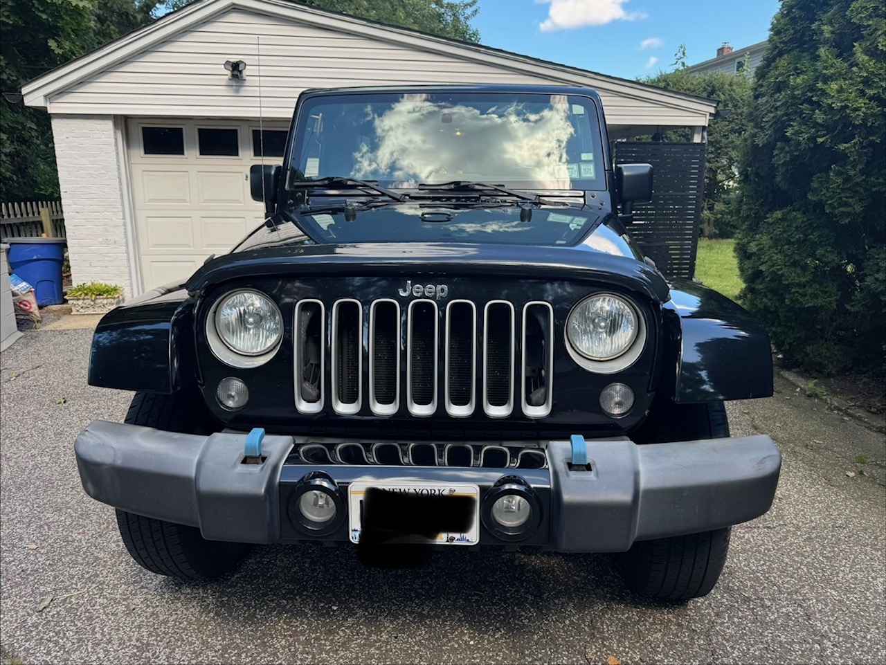 Used 2016 Jeep Wrangler Unlimited Sahara w/ Dual Top Group AWD/4WD image 1