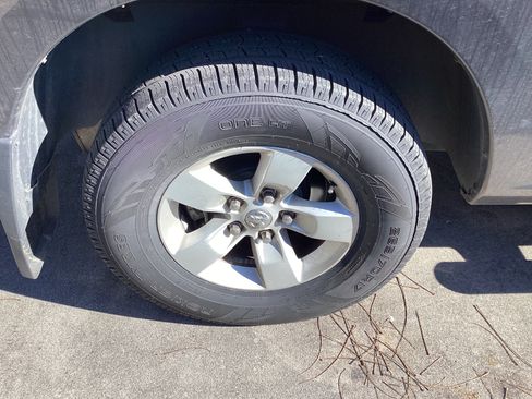 Used 2017 RAM 1500 Express image 5