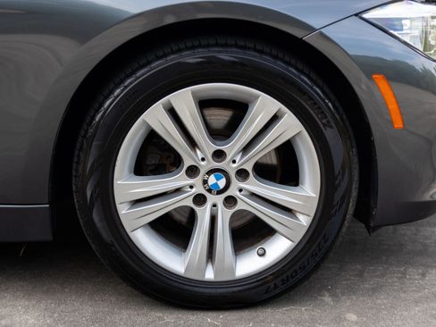 Used 2017 BMW 330i xDrive Sedan w/ Premium Package image 12