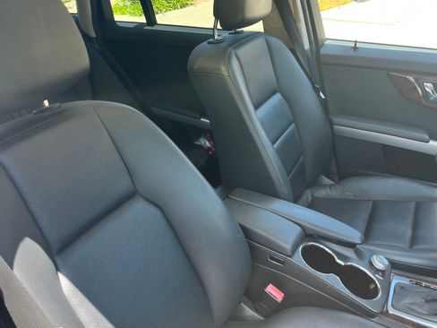 Used 2011 Mercedes-Benz GLK 350 4MATIC image 13