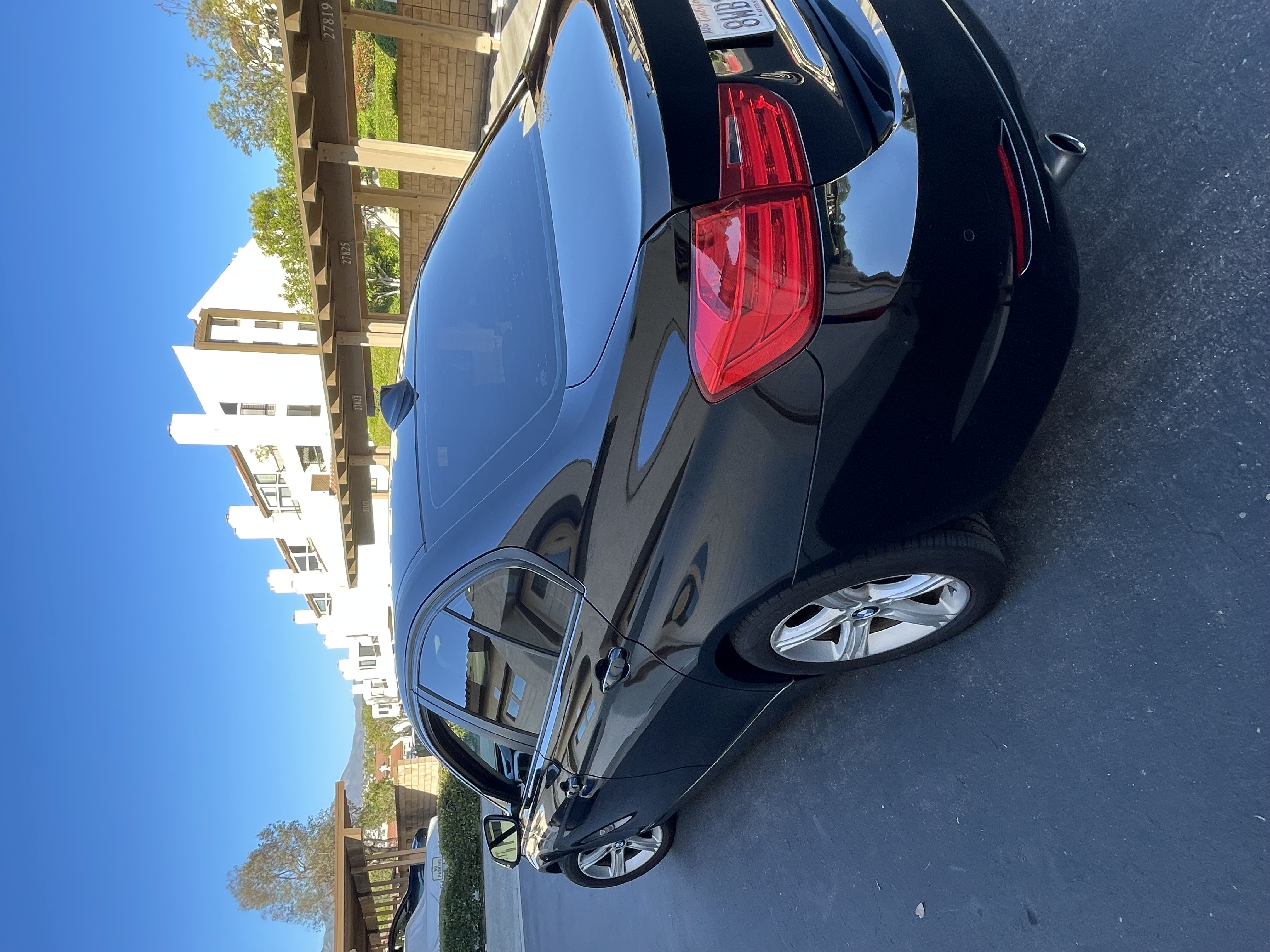 Used 2014 BMW 320i Sedan w/ Driver Assistance Package RWD image 5
