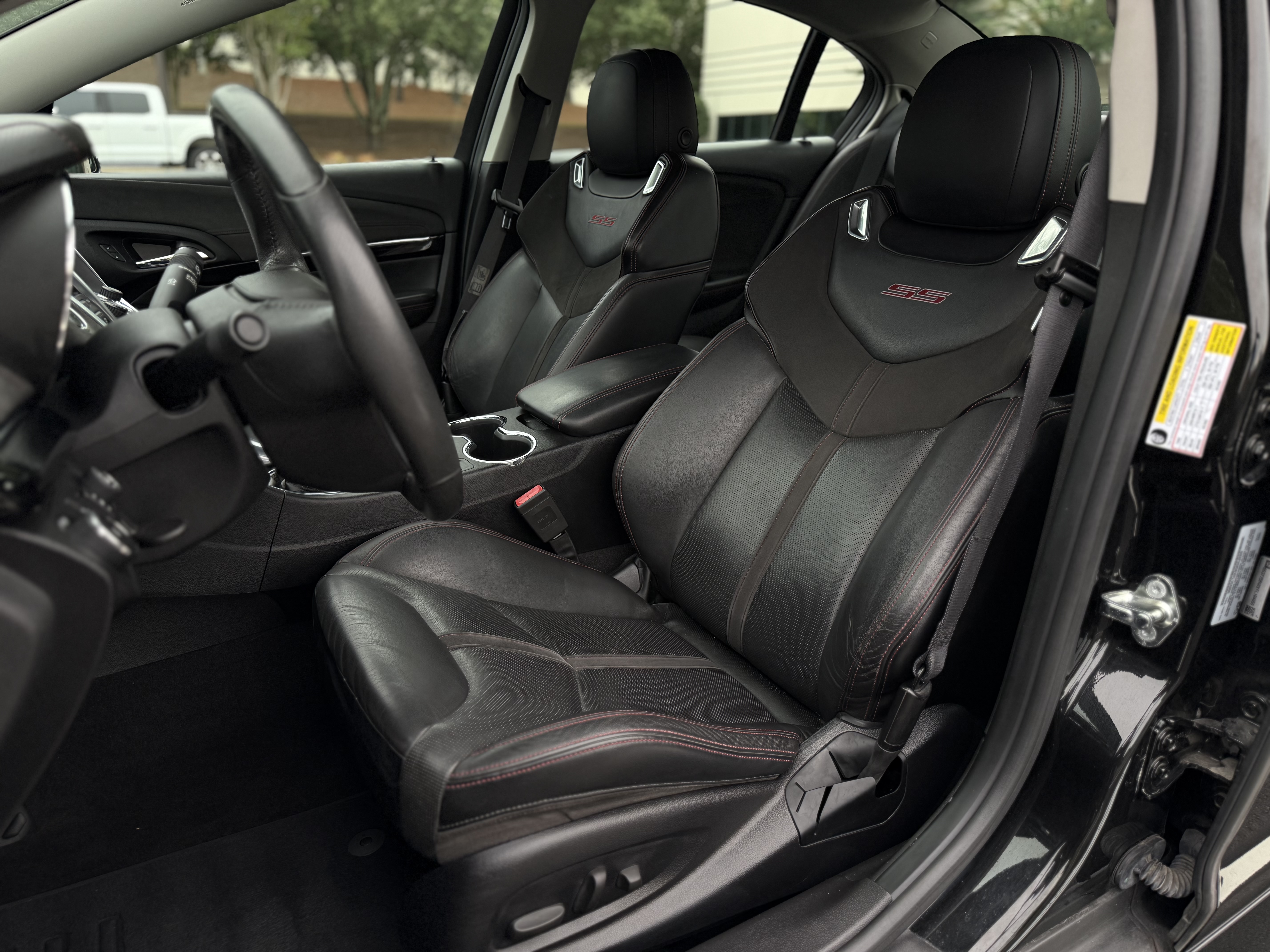 Used 2015 Chevrolet SS RWD image 17