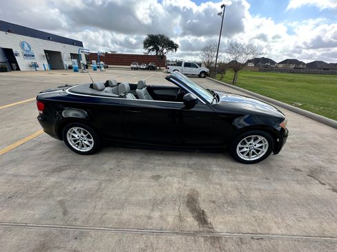 Used 2011 BMW 128i Convertible image 8