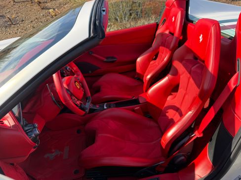 Used 2017 Ferrari 488 Spider RWD image 10