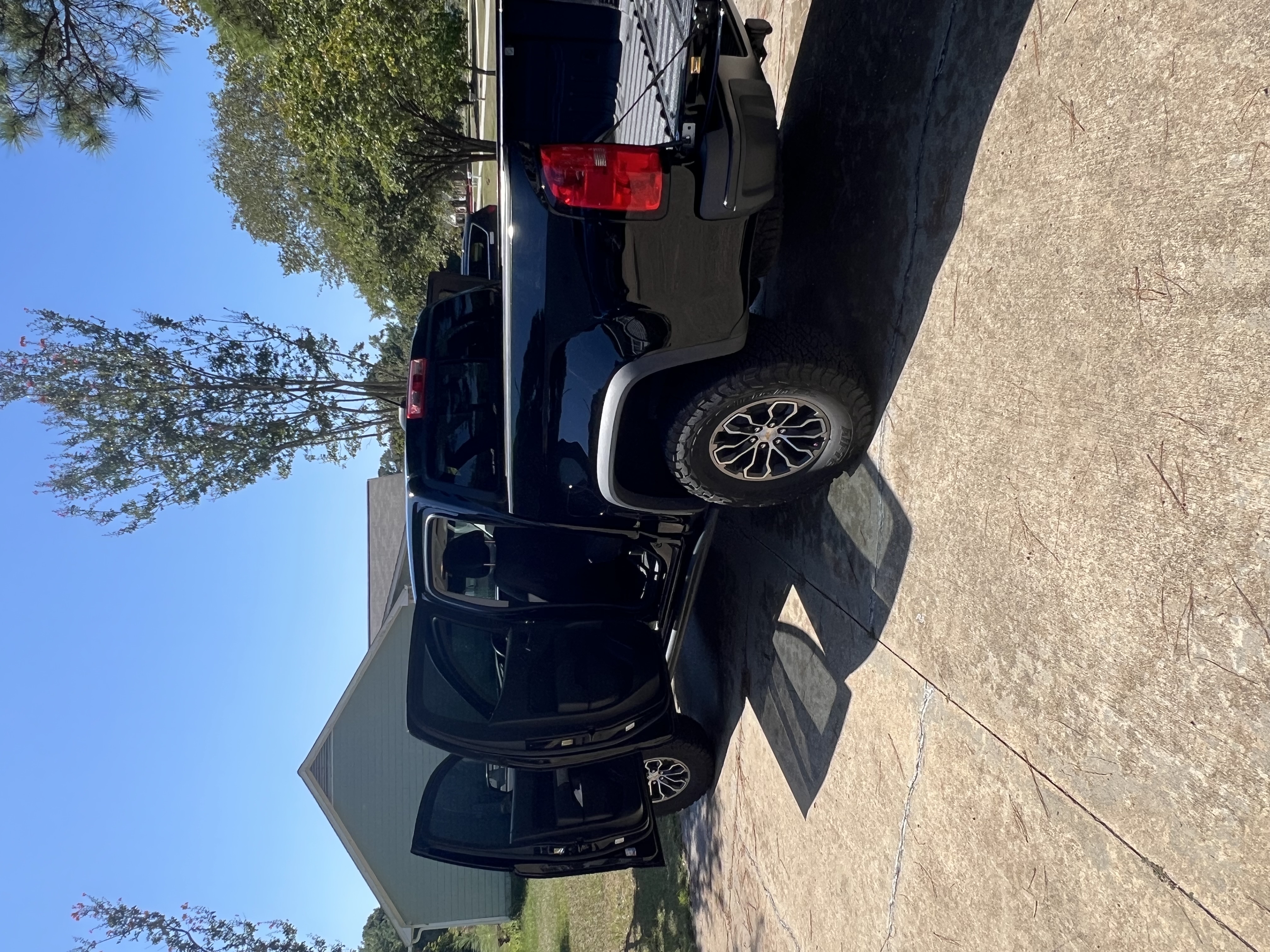 Used 2022 Chevrolet Colorado ZR2 AWD/4WD image 15