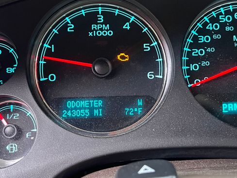 Used 2012 GMC Yukon SLT image 16