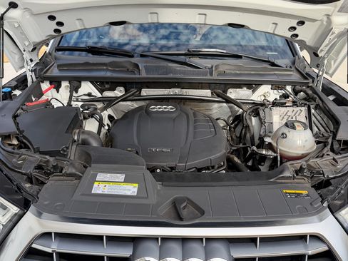 Used 2020 Audi Q5 2.0T Premium Plus w/ Premium Plus Package image 13