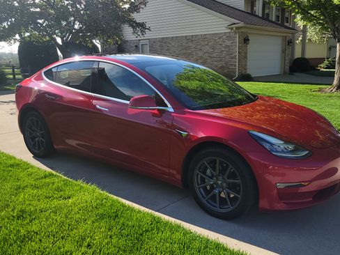 Used 2020 Tesla Model 3 Long Range image 4