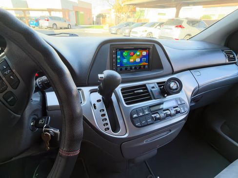 Used 2009 Honda Odyssey EX image 16