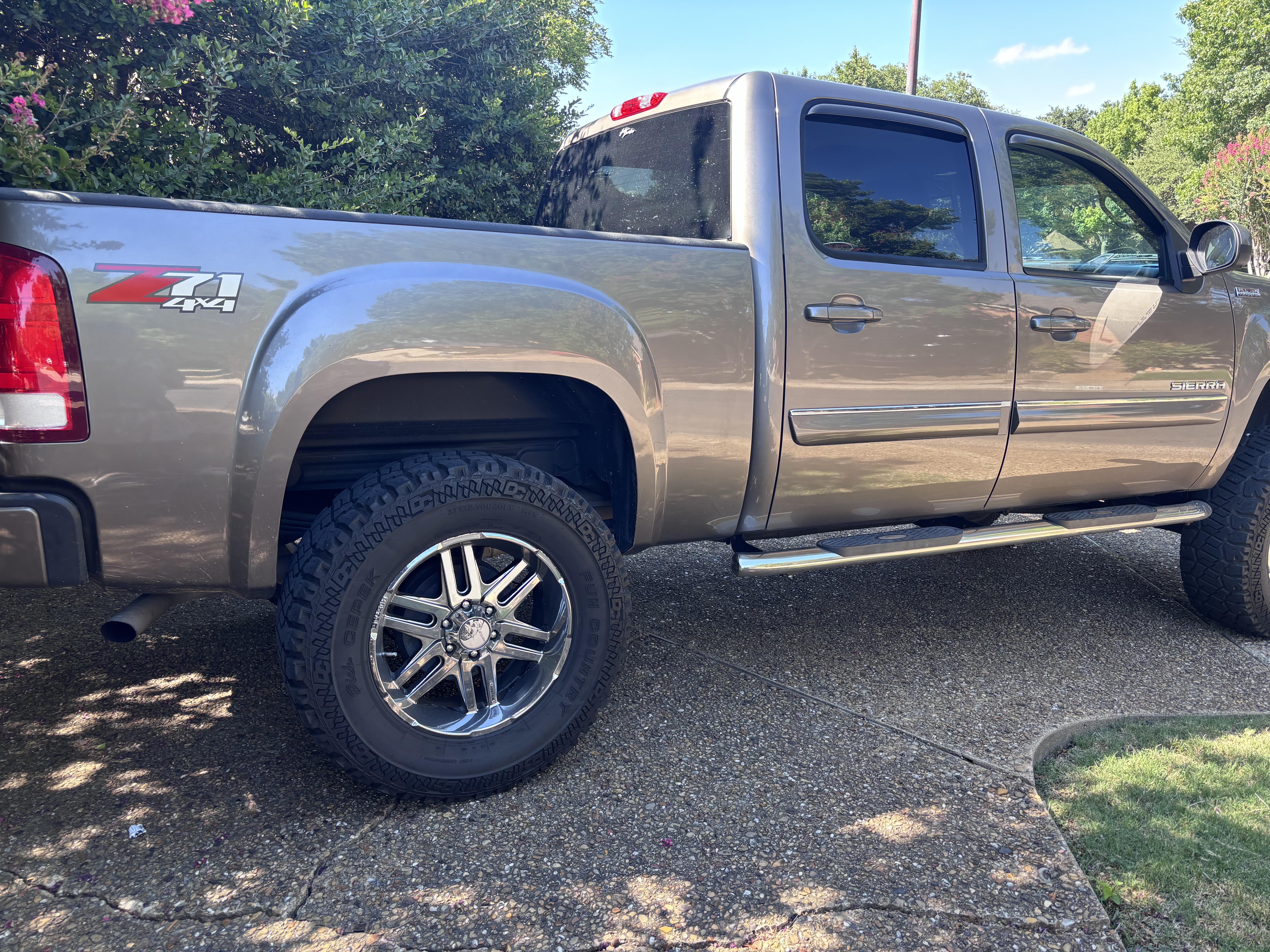 Used 2012 GMC Sierra 1500 SLT AWD/4WD image 5