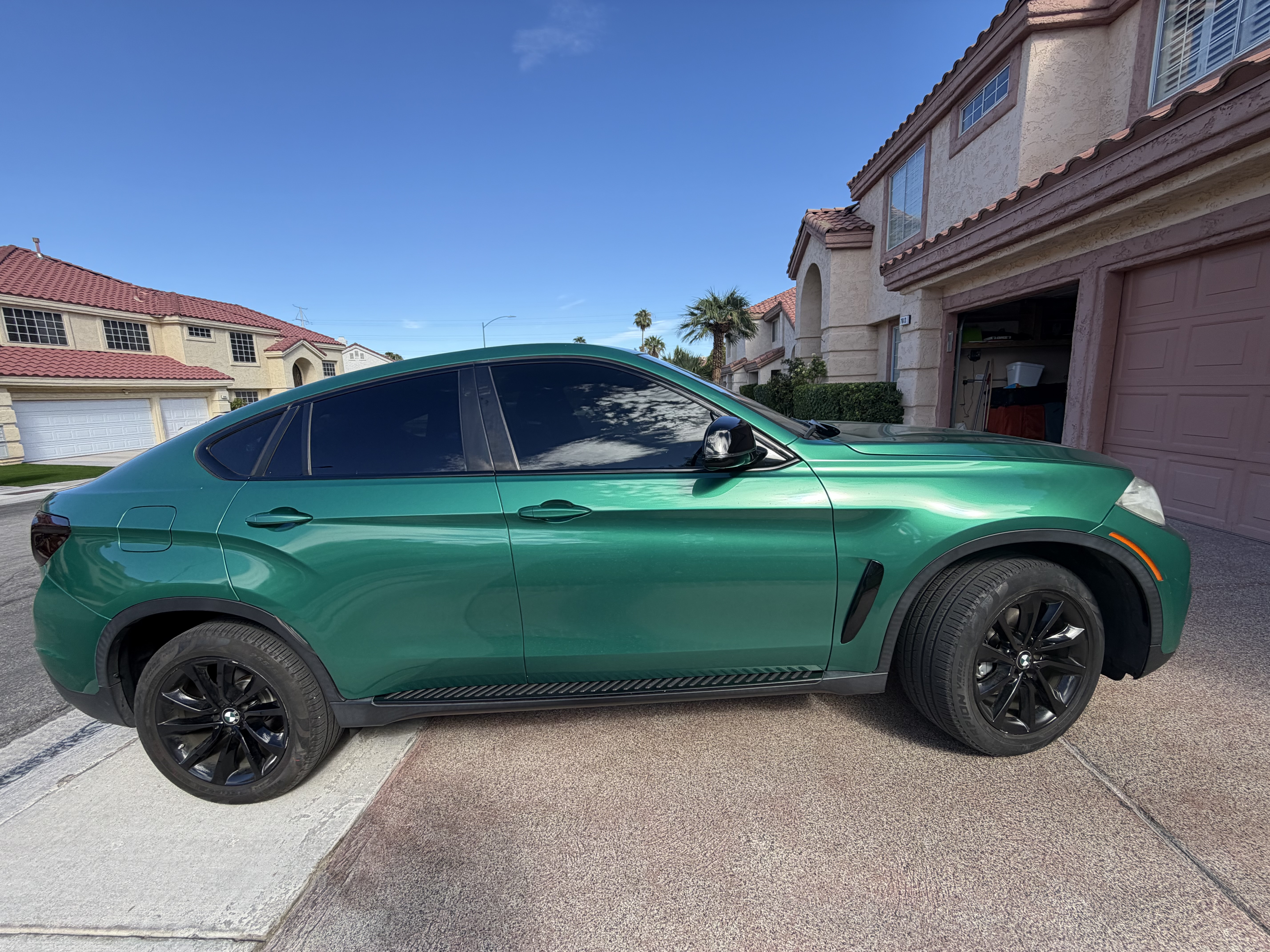 Used 2017 BMW X6 sDrive35i RWD image 2