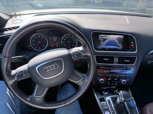 Used 2014 Audi Q5 3.0T Prestige image 2
