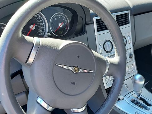 Used 2005 Chrysler Crossfire Limited image 2