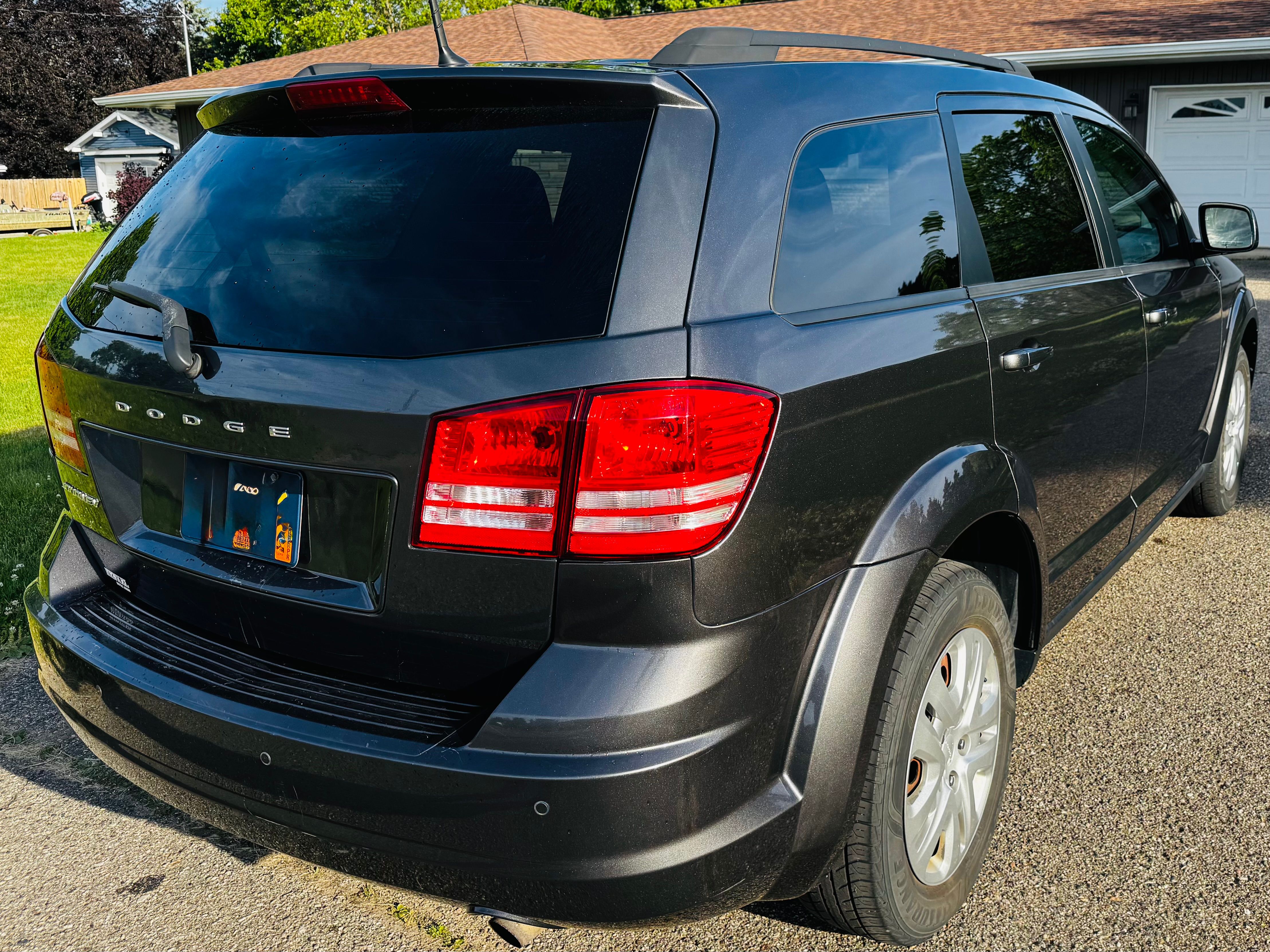 Used 2020 Dodge Journey SE FWD image 7