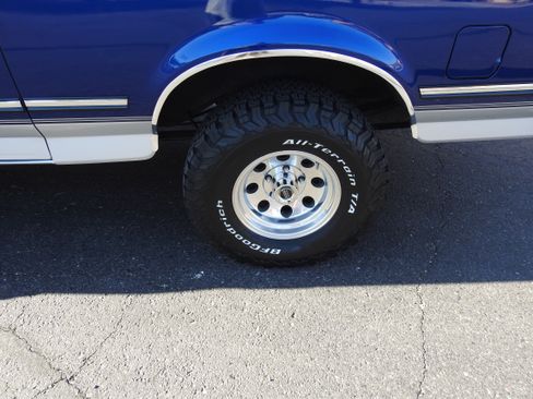 Used 1996 Ford Bronco AWD/4WD image 8