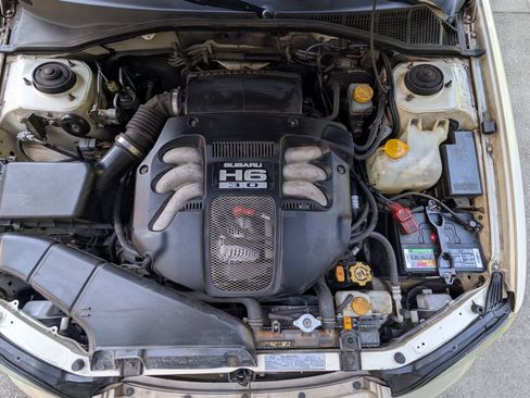 Used 2004 Subaru Outback H6 35th Anniversary Edition AWD/4WD image 6