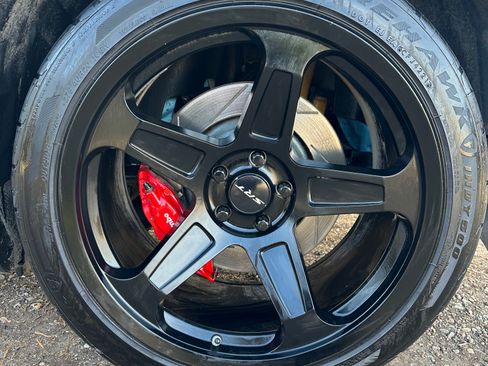 Used 2015 Dodge Challenger SRT w/ Technology Group image 22