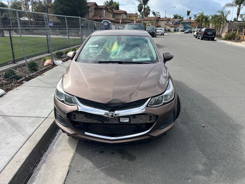 Used 2019 Chevrolet Cruze LS w/ LS Convenience Package image 4